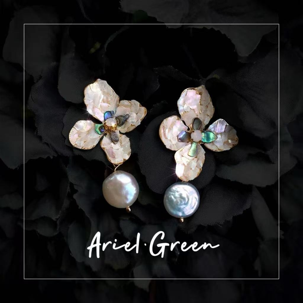 Earring - Shell Flower