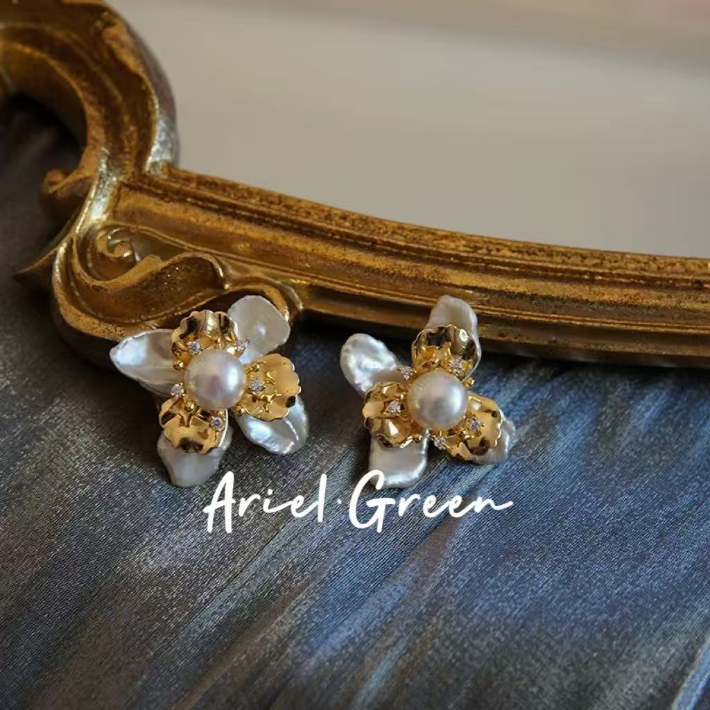 Earring - Pearl Flower